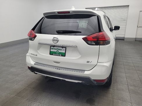 Used 2017 Nissan Rogue SV image 7