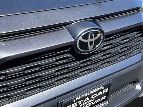 Used 2024 Toyota RAV4 XLE AWD/4WD image 27