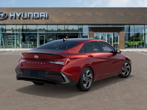 New 2025 Hyundai Elantra Sport image 4