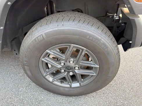 Used 2024 Jeep Wrangler Unlimited Sport AWD/4WD image 8