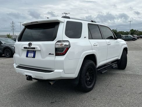 Used 2023 Toyota 4Runner SR5 Premium w/ Moonroof Package AWD/4WD image 7