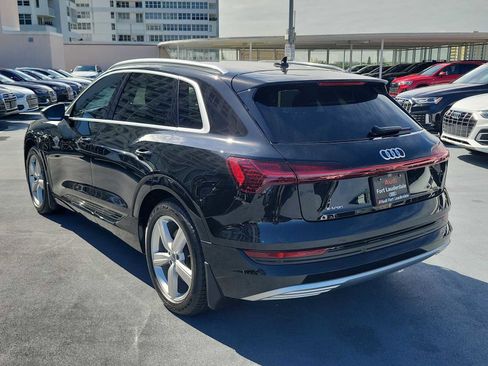 Used 2019 Audi e-tron Premium Plus image 4