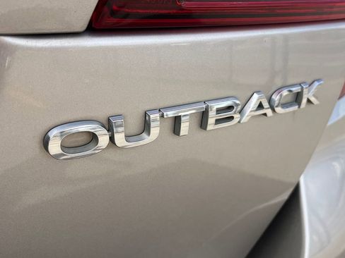Used 2018 Subaru Outback 2.5i Limited image 27