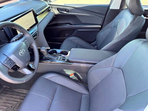 Used 2026 Toyota Camry XLE image 20