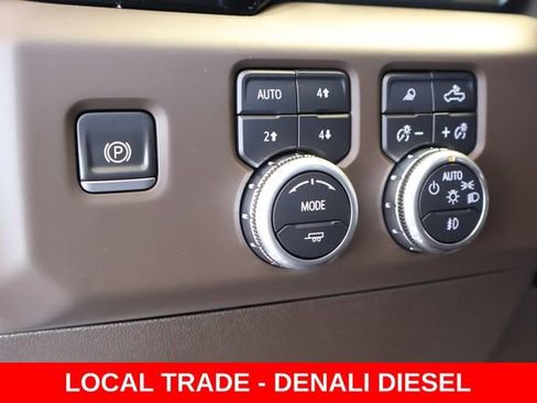Used 2024 GMC Sierra 1500 Denali w/ Denali Reserve Package AWD/4WD image 27