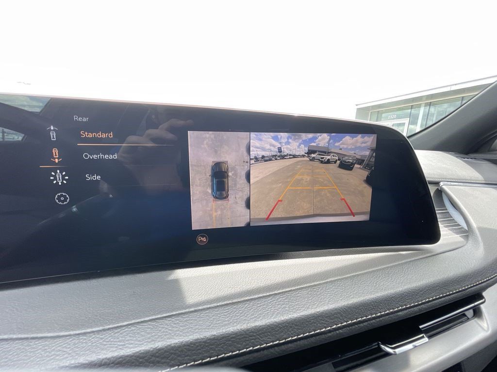 Certified 2025 Cadillac XT4 Premium Luxury FWD image 14