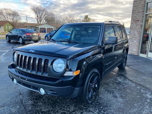 Used 2014 Jeep Patriot Limited w/ Premium Sound Group image 7