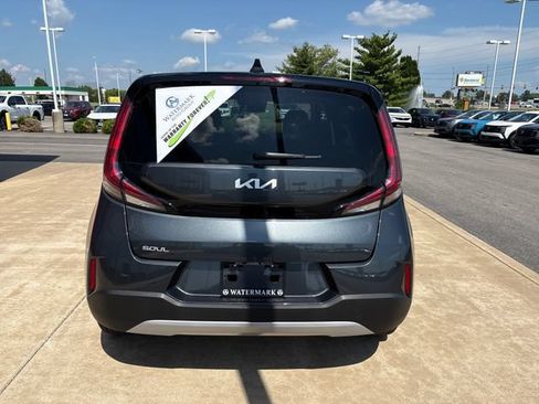Used 2025 Kia Soul LX FWD image 4