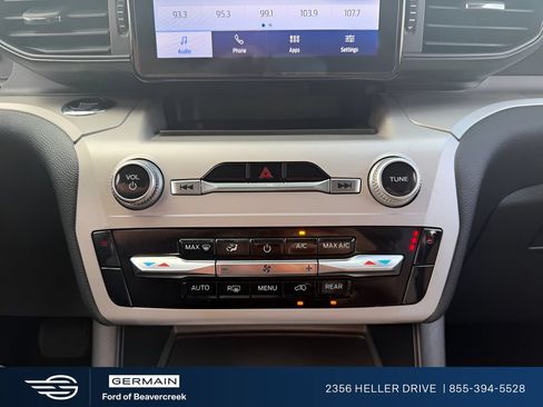 Used 2023 Ford Explorer XLT RWD image 15