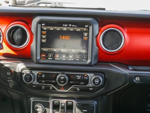 Used 2018 Jeep Wrangler Unlimited Rubicon image 15