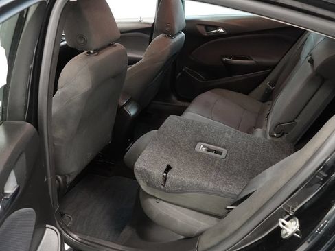 Used 2018 Chevrolet Cruze LT FWD image 19
