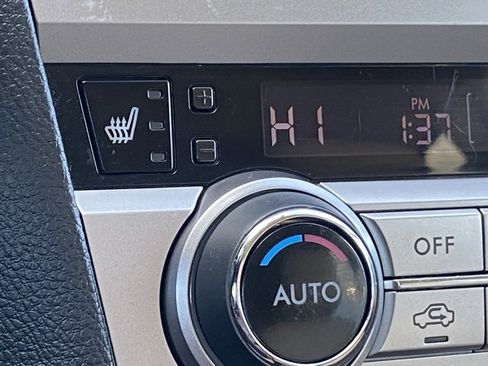 Used 2016 Subaru Outback 3.6R Limited image 21