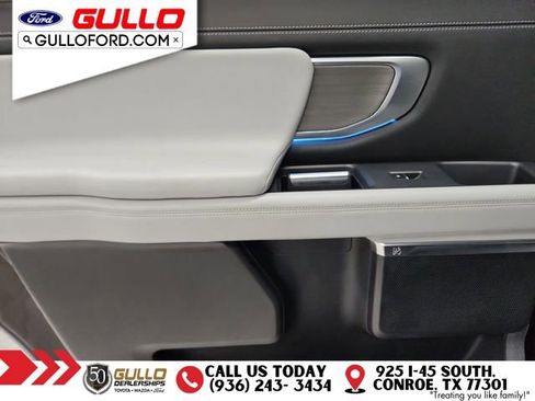 Used 2025 Ford Expedition Max Platinum image 17