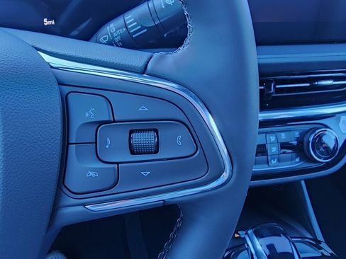 New 2026 Buick Envista Sport Touring image 21