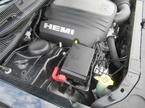 Used 2022 Dodge Challenger R/T w/ Blacktop Package image 13