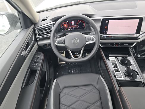 New 2026 Volkswagen Atlas Peak Edition AWD/4WD image 21