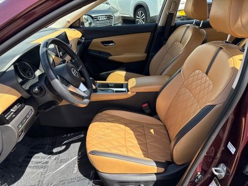 Used 2022 Nissan Sentra SV w/ SV Premium Package FWD image 14