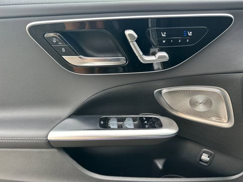 New 2025 Mercedes-Benz C 300 4MATIC Sedan image 11