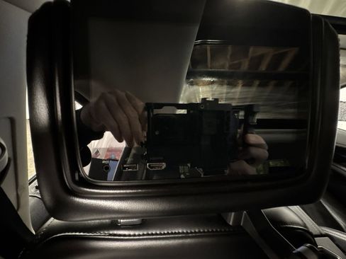 Used 2019 Ford Expedition Max Platinum image 25