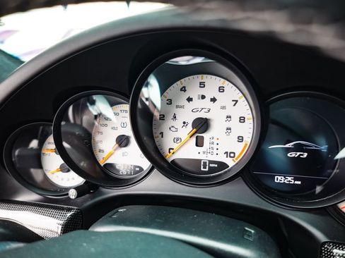 Used 2014 Porsche 911 GT3 RWD image 22