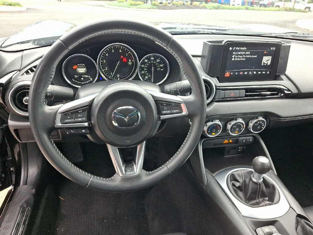 Used 2022 MAZDA MX-5 Miata Grand Touring w/ Weather Package RWD image 15