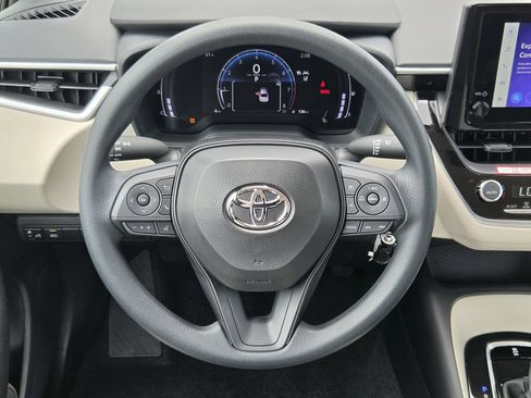 Used 2026 Toyota Corolla LE FWD image 14