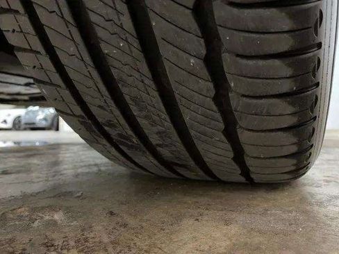 Used 2025 Volvo XC40 B5 Core image 99