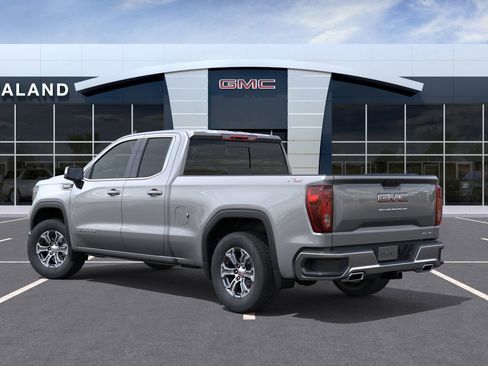 New 2026 GMC Sierra 1500 SLE image 3