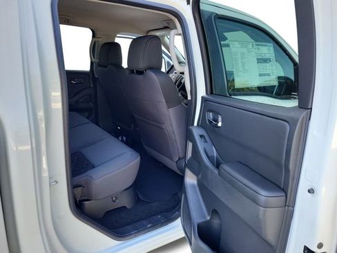 New 2025 Nissan Frontier SV image 23