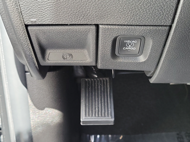 Used 2025 RAM 2500 Laramie AWD/4WD image 29