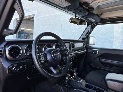 Used 2022 Jeep Wrangler Sport AWD/4WD image 8
