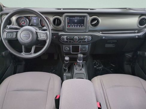 Used 2023 Jeep Gladiator Sport image 7