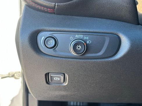 Used 2019 Chevrolet Blazer RS w/ Sun and Wheels Package image 27