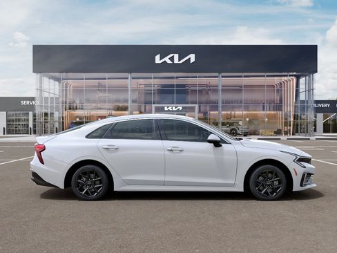 New 2026 Kia K5 LXS FWD image 7