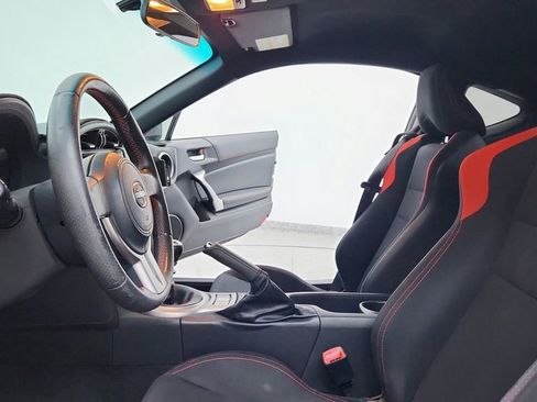 Used 2014 Scion FR-S RWD image 18