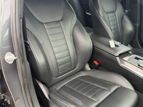 Used 2019 BMW 330i xDrive Sedan w/ Convenience Package AWD/4WD image 18