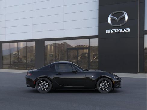 New 2026 MAZDA MX-5 Miata RF Grand Touring image 5