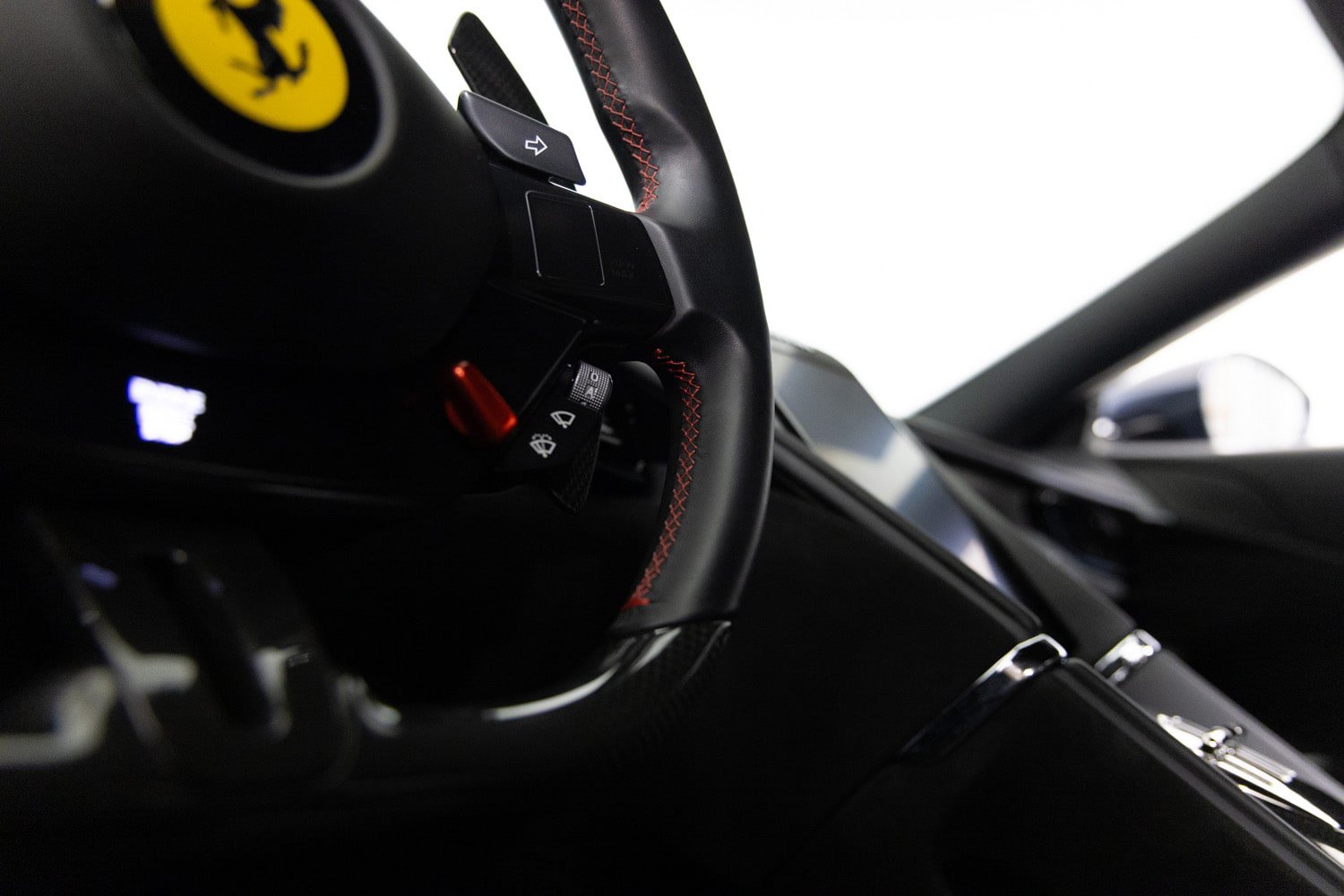 Used 2022 Ferrari Roma RWD image 54