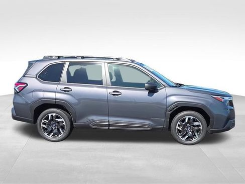 Used 2025 Subaru Forester Limited AWD/4WD image 2