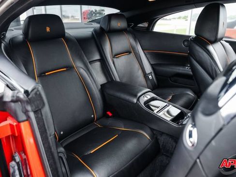Used 2015 Rolls-Royce Wraith RWD image 74