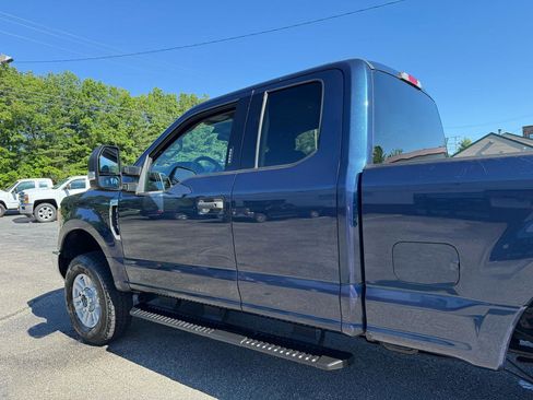 Used 2017 Ford F250 XLT w/ XLT Value Package AWD/4WD image 6
