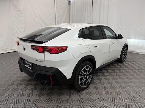 Used 2025 BMW X2 xDrive28i image 5