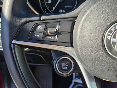 Used 2019 Alfa Romeo Giulia RWD image 20