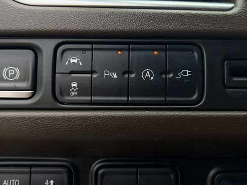 Used 2021 Chevrolet Tahoe LT w/ LT Signature Package image 43