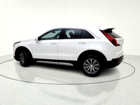 Used 2021 Cadillac XT4 Premium Luxury w/ Cold Weather Package image 4