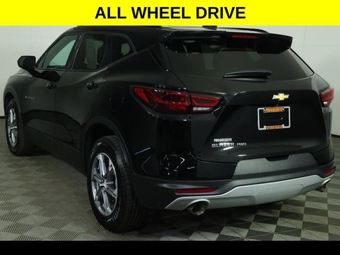 Used 2023 Chevrolet Blazer LT w/ Convenience Package AWD/4WD image 4