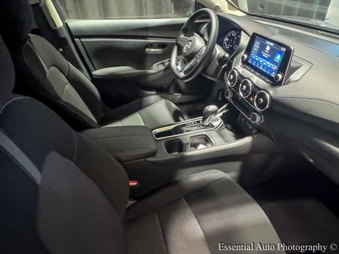 Used 2025 Nissan Sentra SV image 29