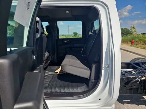 New 2025 Chevrolet Silverado 3500 W/T AWD/4WD image 23