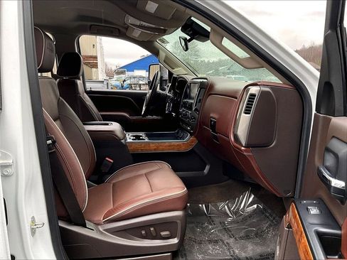 Used 2017 Chevrolet Silverado 2500 High Country w/ Snow Plow Prep Package image 14