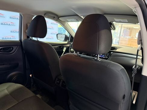Used 2020 Nissan Rogue Sport S FWD image 43